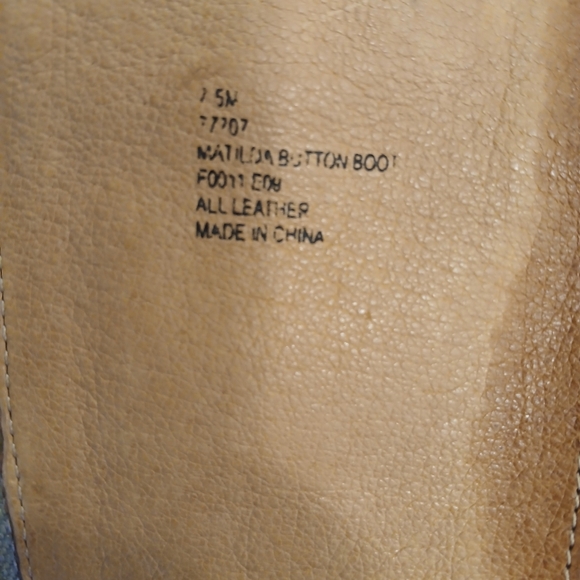 Frye Matilda Button Boots Knee High Size 7.5 - Picture 6 of 7